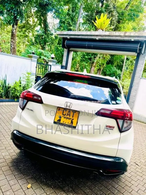 Honda Vezel 2016 SUV (Used)