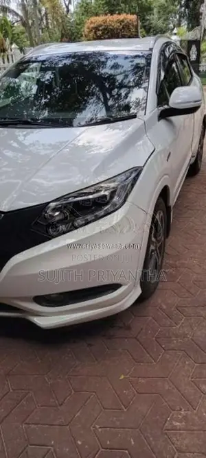Honda Vezel 2014 SUV (Used)