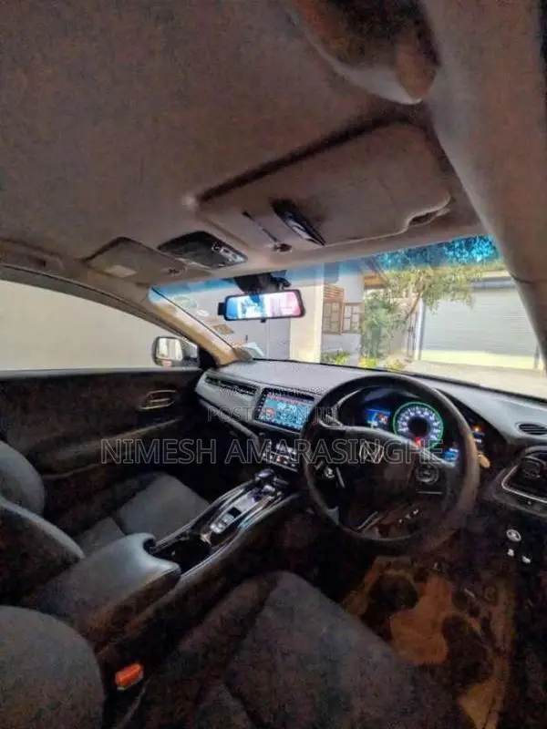 Honda Vezel 2014 SUV (Used)