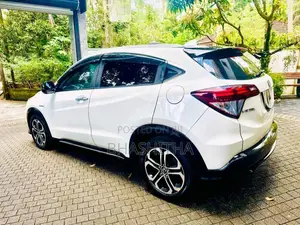 Honda Vezel 2016 SUV (Used)