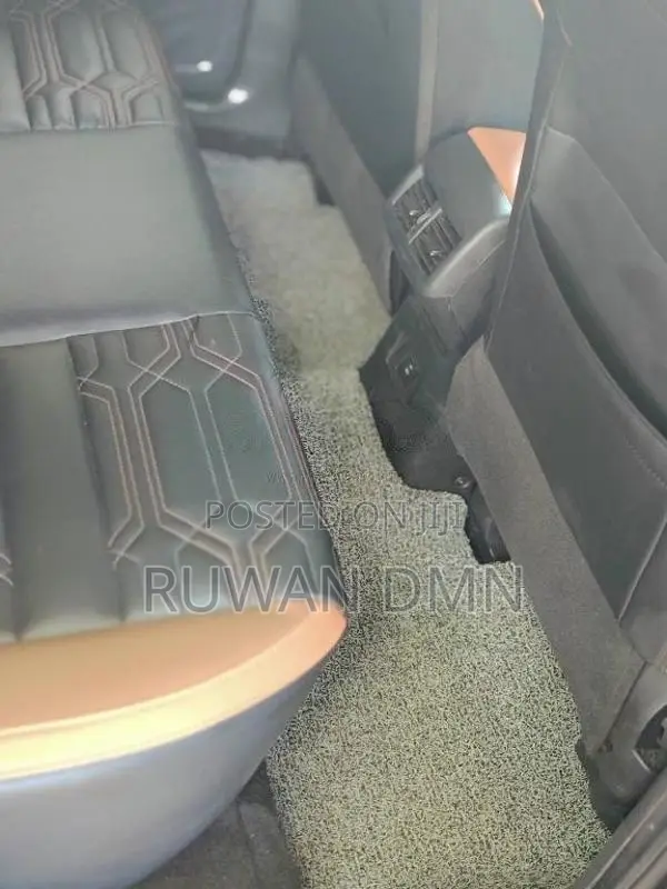 Nissan Magnite 2025 SUV (Used)