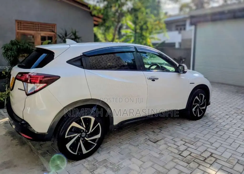Honda Vezel 2014 SUV (Used)