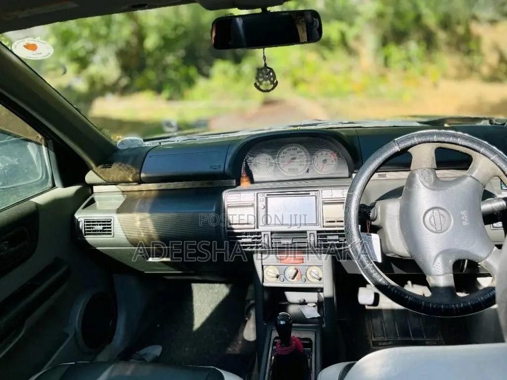 Nissan X-Trail 2001 SUV (Used)