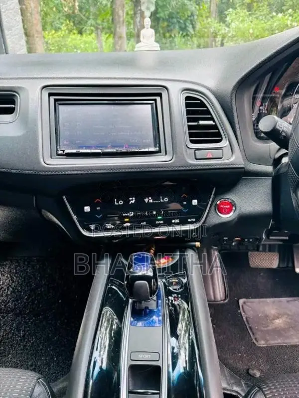 Honda Vezel 2016 SUV (Used)