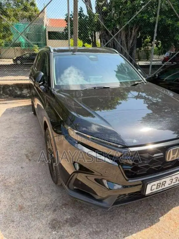 Honda CRV 2025 SUV (Used)