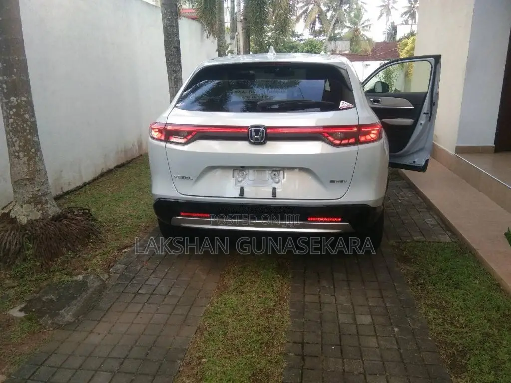 Honda Vezel 2023 SUV (Used)