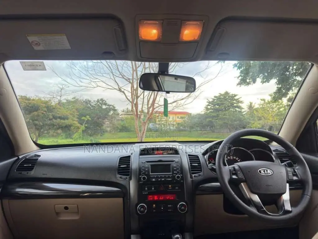 Kia Sorento 2011 SUV (Used)