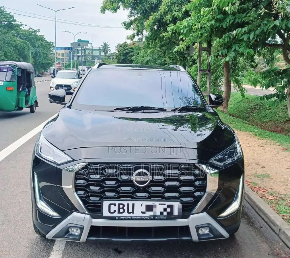 Nissan Magnite 2025 SUV (Used)