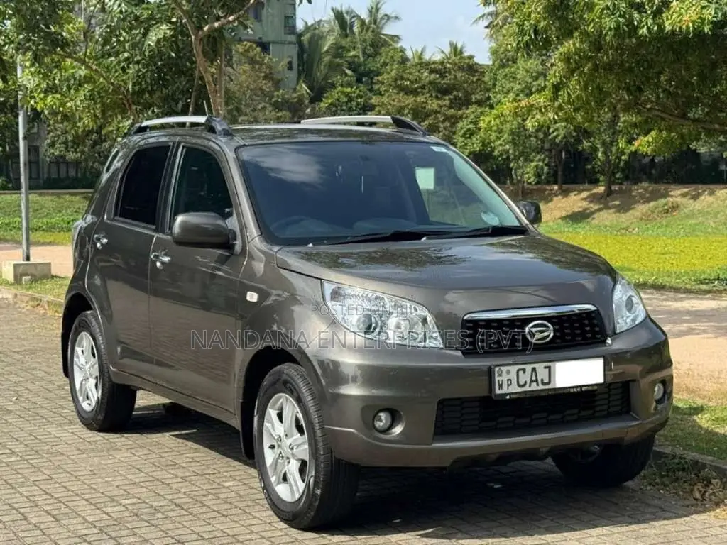 Daihatsu Terios 2015 SUV (Used)