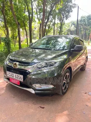 Honda Vezel 2014 SUV (Used)
