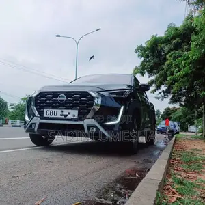 Nissan Magnite 2025 SUV (Used)