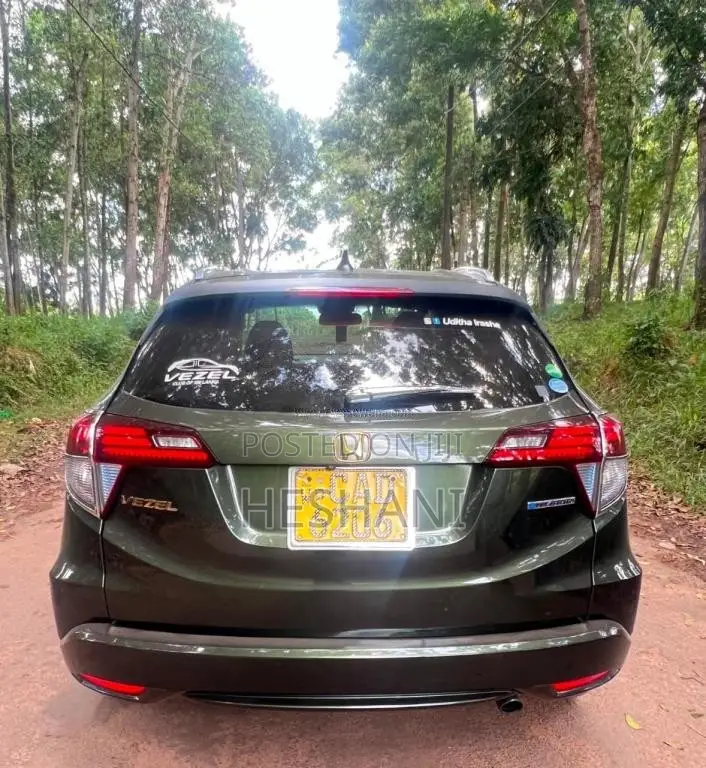 Honda Vezel 2014 SUV (Used)