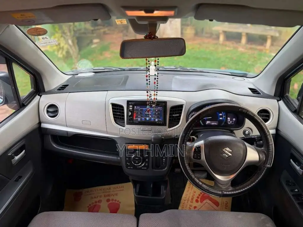 Suzuki Wagon R FZ 2015 SUV (Used)