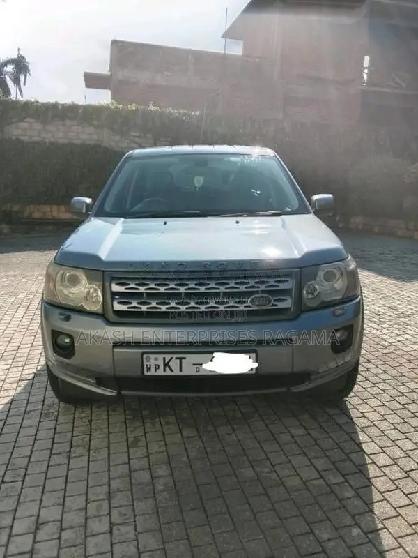 Land-Rover Freelander 2011 SUV (Used)
