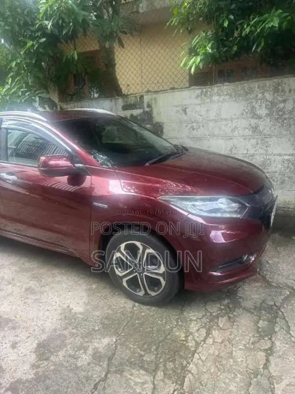 Honda Vezel 2014 SUV (Used)
