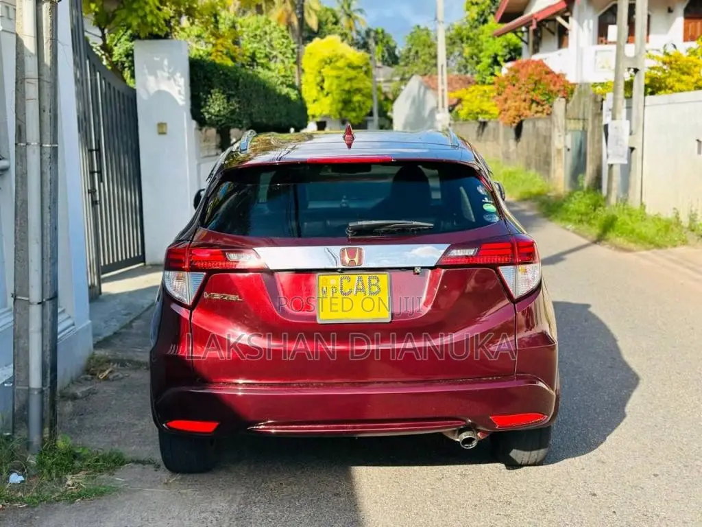 Honda Vezel Z Orange 2014 SUV (Used)