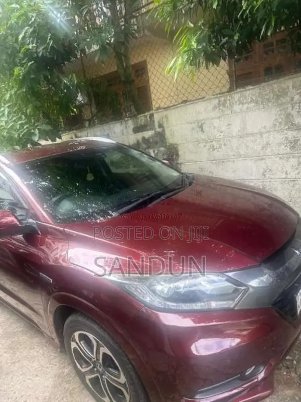 Honda Vezel 2014 SUV (Used)