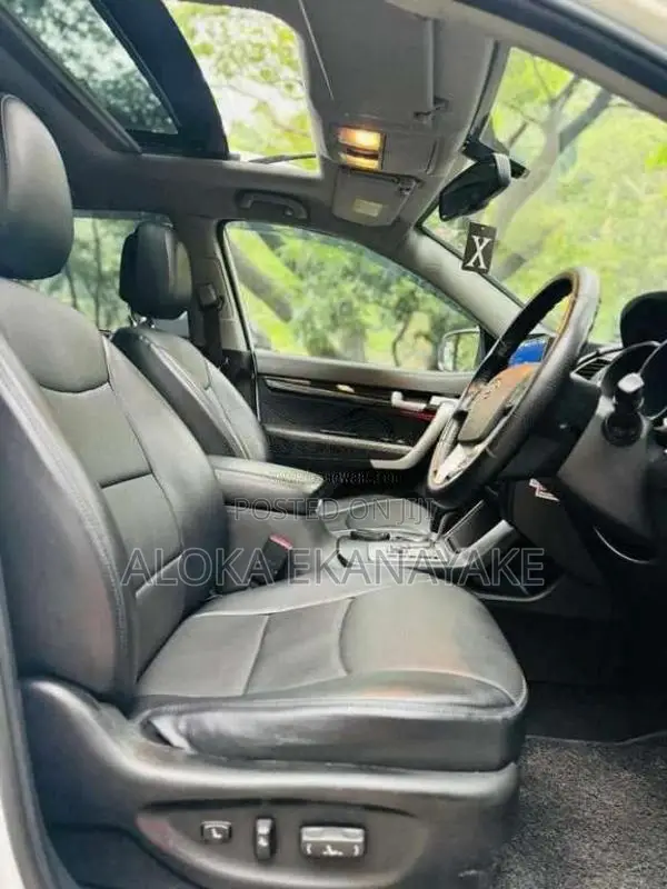 Kia Sorento 2011 SUV (Used)