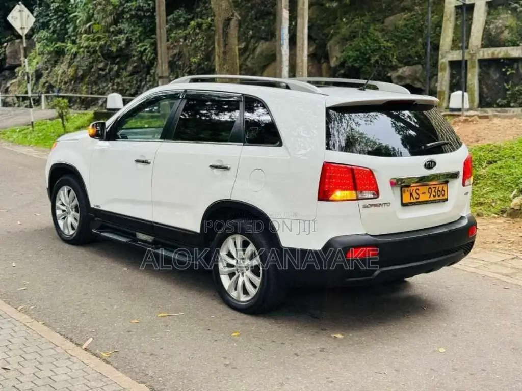 Kia Sorento 2011 SUV (Used)