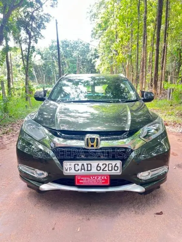 Honda Vezel 2014 SUV (Used)