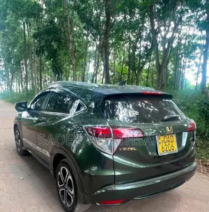 Honda Vezel 2014 SUV (Used)