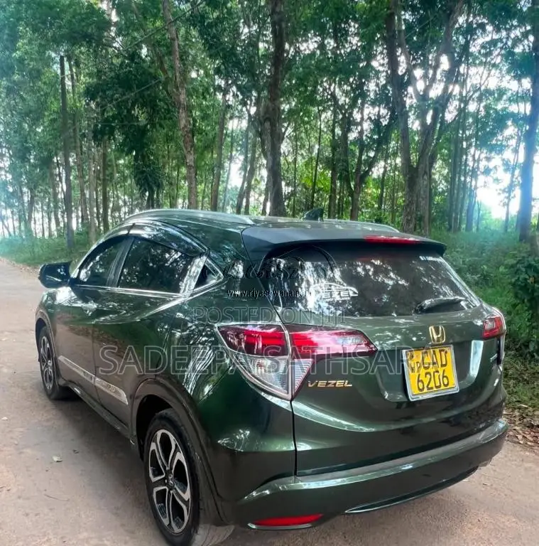 Honda Vezel 2014 SUV (Used)
