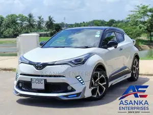 Toyota CHR 2018 SUV (Used)