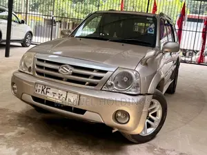 Suzuki GRAND ESCUDO 2003 SUV (Used)