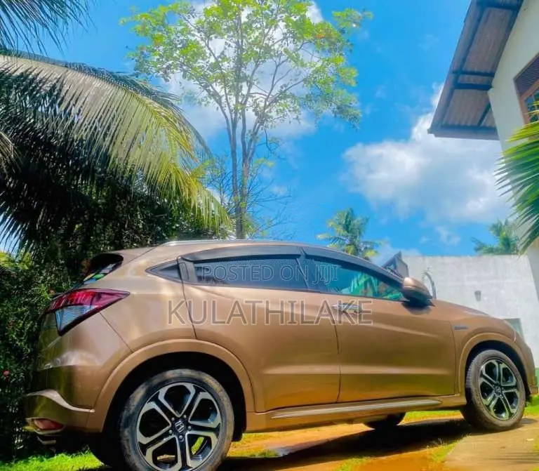Honda Vezel 2016 SUV (Used)