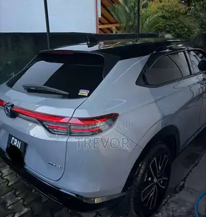 Honda Vezel Z Play 2025 SUV (Used)