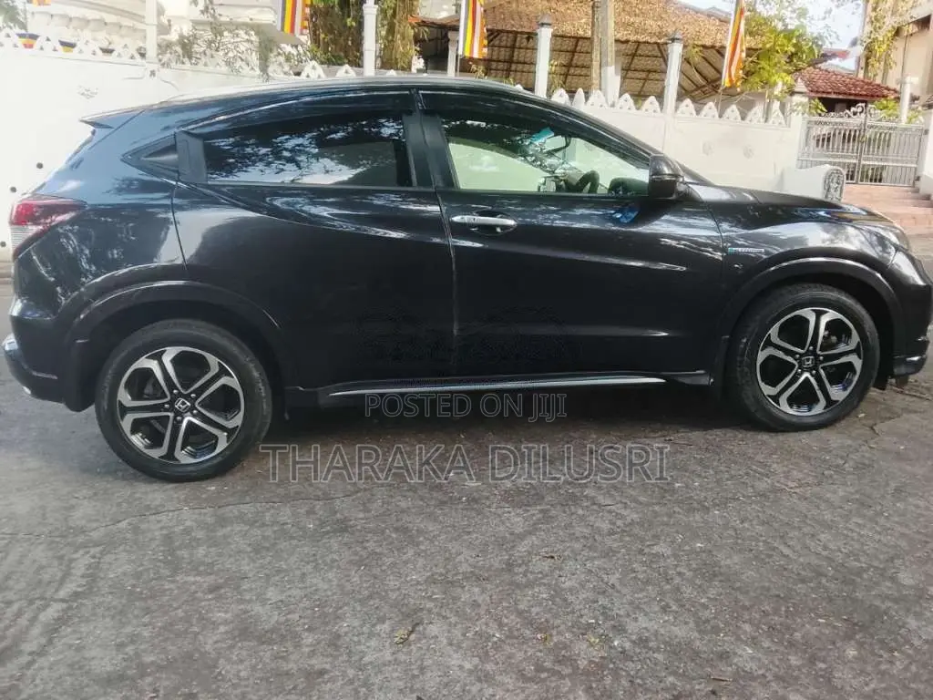 Honda Vezel 2017 SUV (Used)