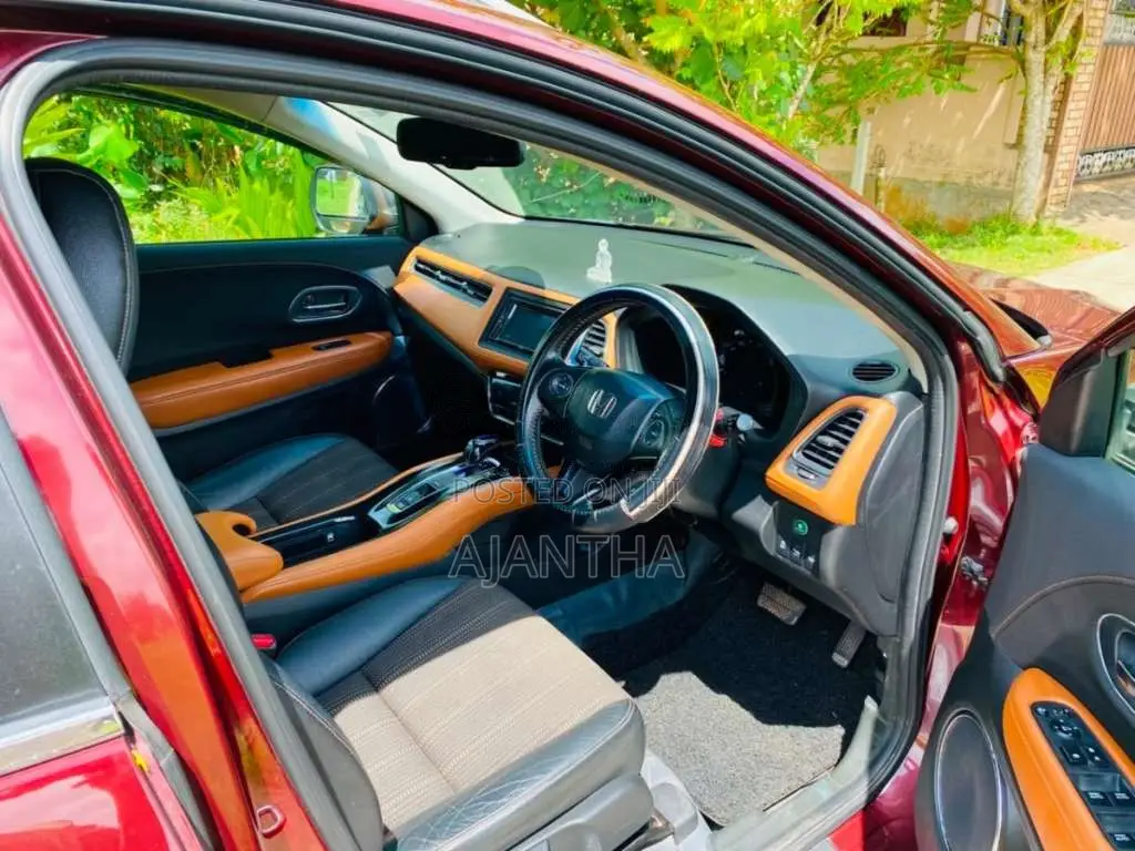 Honda Vezel Z Grade 2014 SUV (Used)