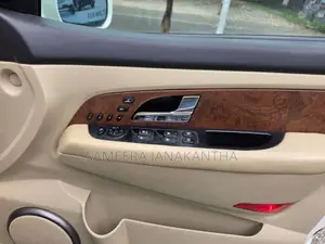 Micro Rexton 2017 SUV (Used)