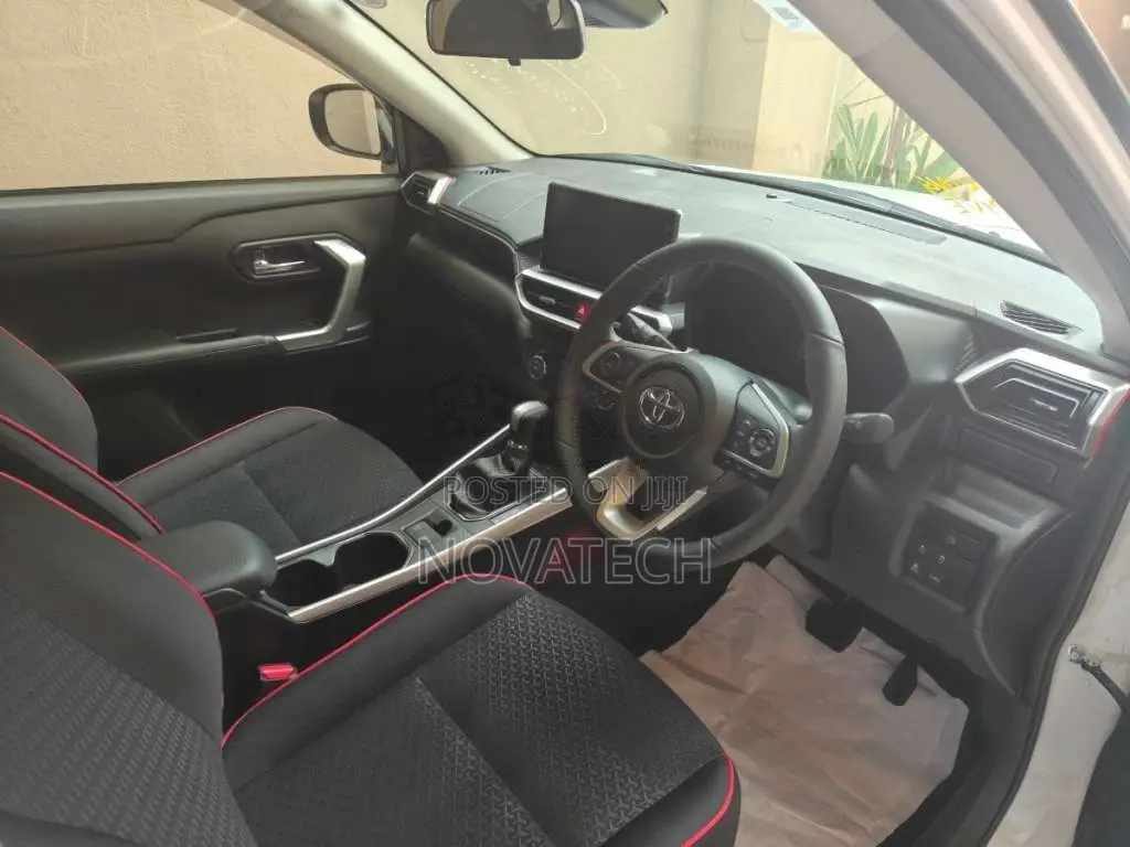 Toyota Raize 2026 SUV Brand New