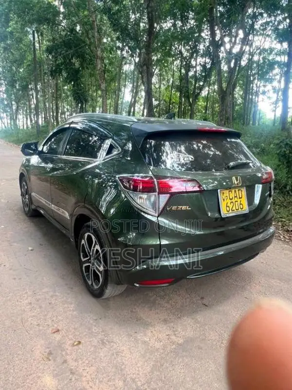 Honda Vezel 2014 SUV (Used)