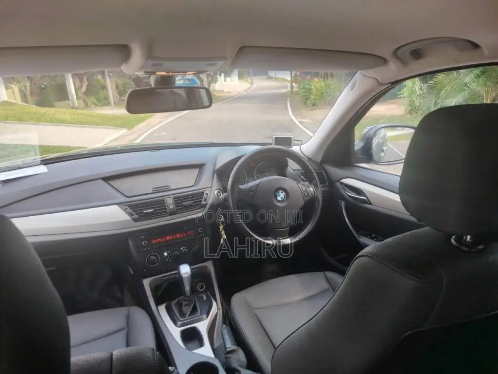 BMW X1 18d 2011 SUV (Used)