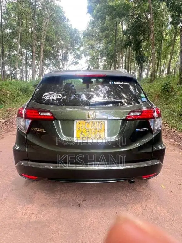 Honda Vezel 2014 SUV (Used)