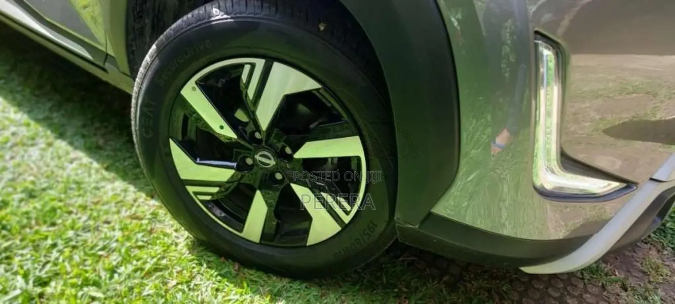Nissan Magnite Tekna Plus 2025 SUV (Used)