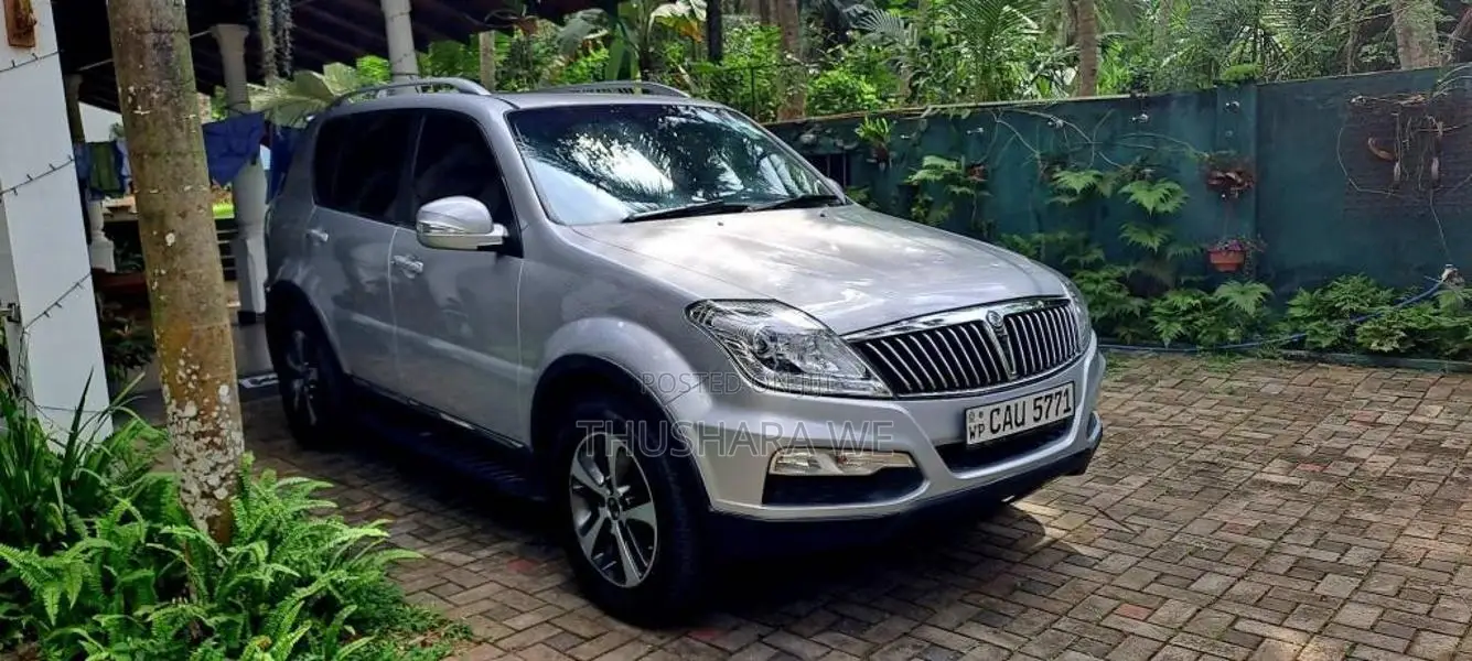 Micro REXTON W 2017 SUV (Used)