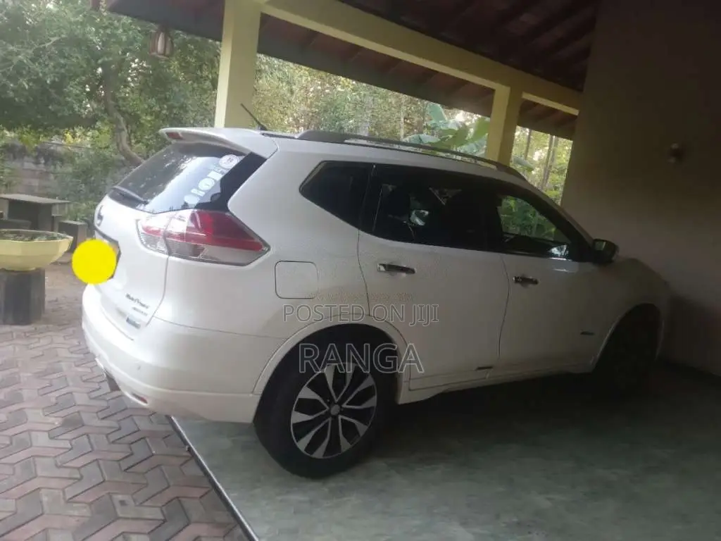 Nissan X-trail 2015 SUV (Used)