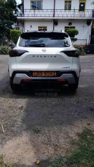Nissan Magnite 2025 SUV (Used)