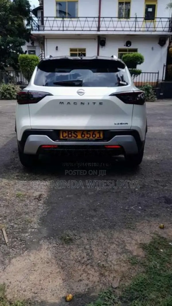 Nissan Magnite 2025 SUV (Used)