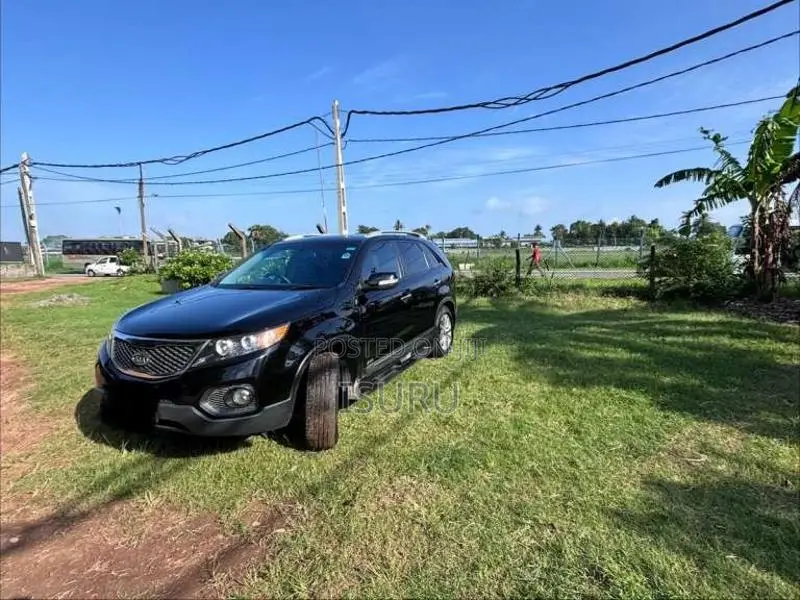 Kia Sorento 2011 SUV (Used)