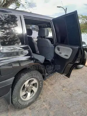 Suzuki Grand Vitara 2000 SUV (Used)