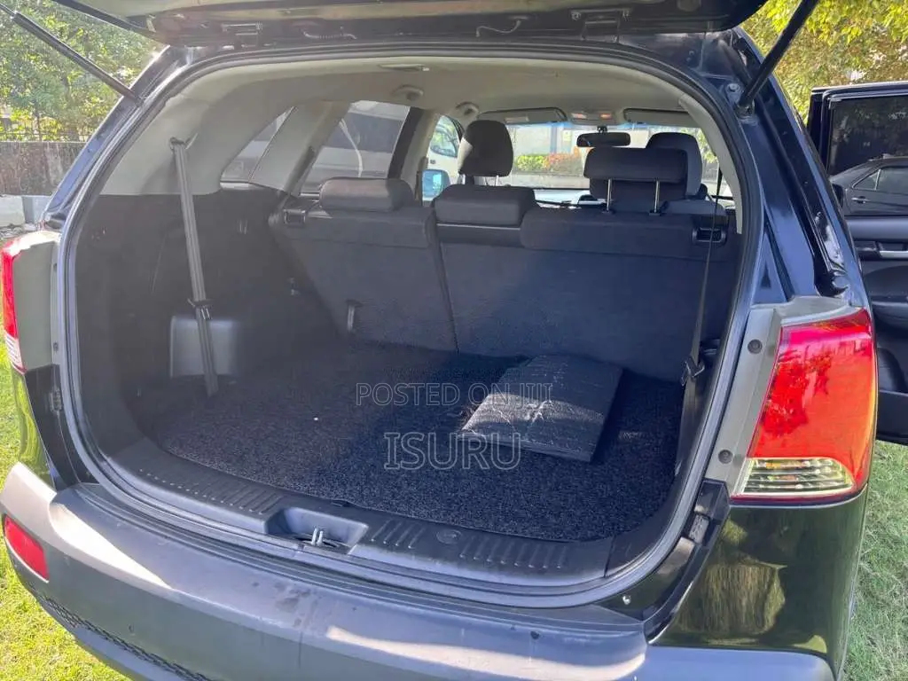 Kia Sorento 2011 SUV (Used)