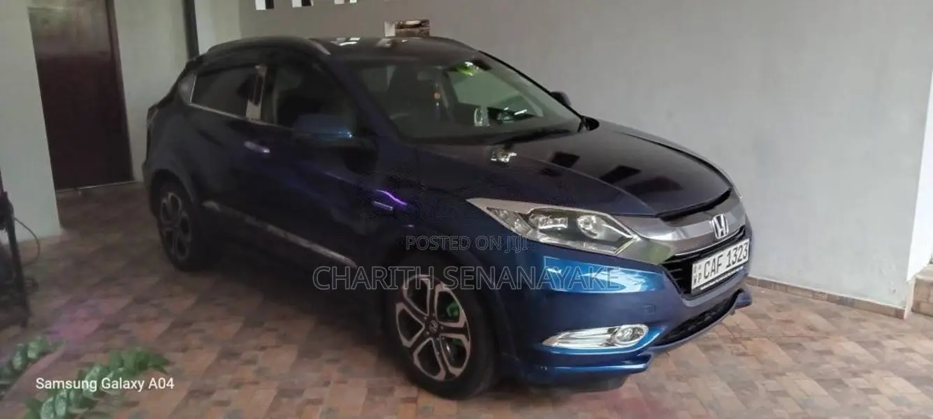 Honda Vezel Z Grade Orange 2015 SUV (Used)
