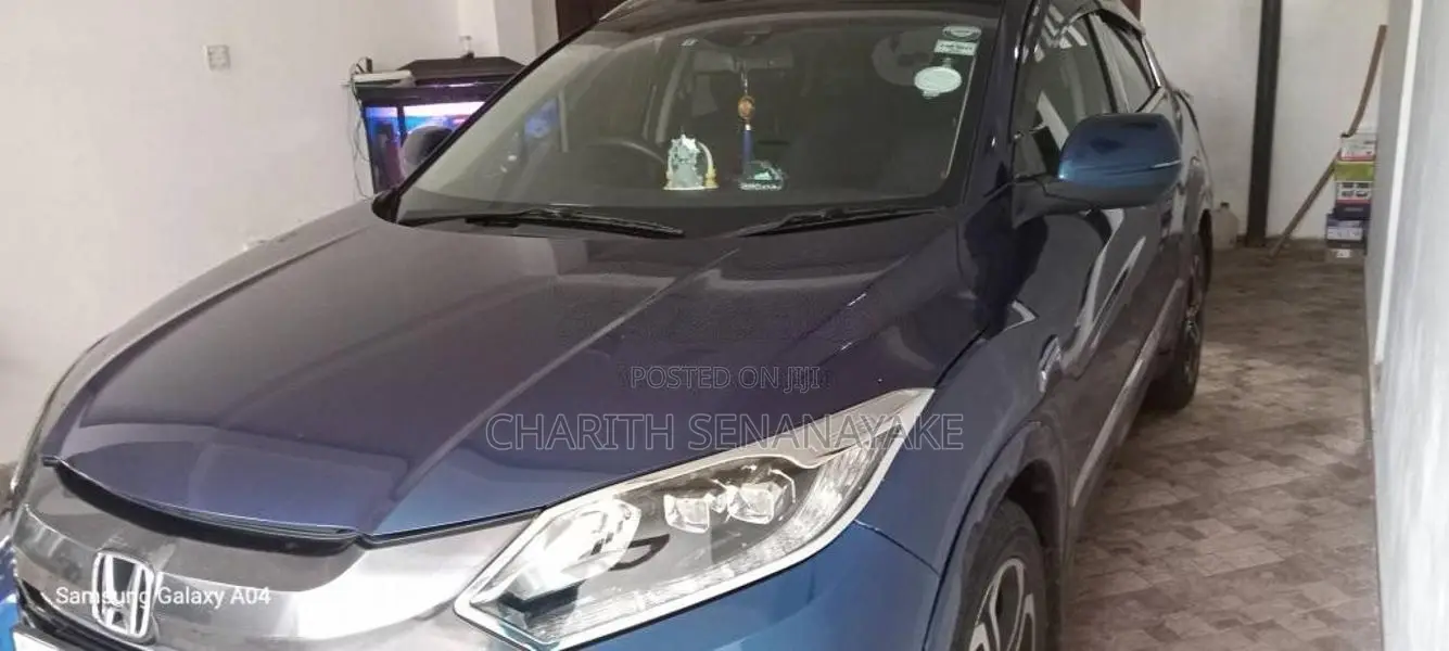 Honda Vezel Z Grade Orange 2015 SUV (Used)