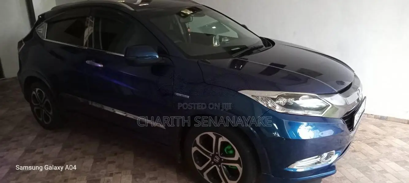 Honda Vezel Z Grade Orange 2015 SUV (Used)