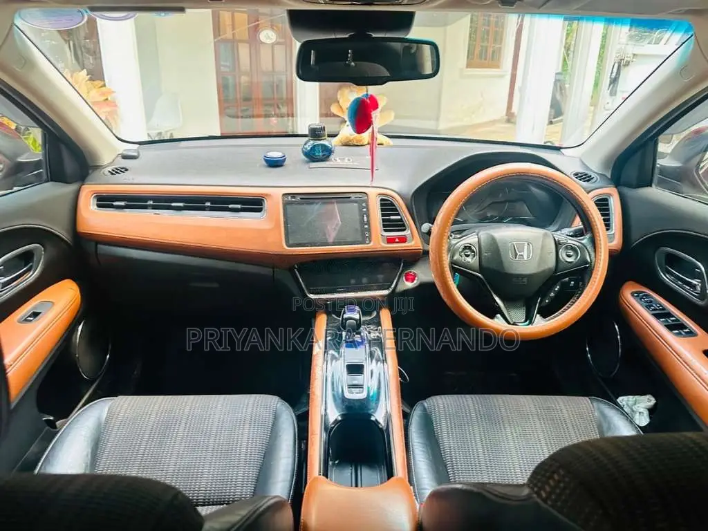 Honda Vezel 2014 SUV (Used)