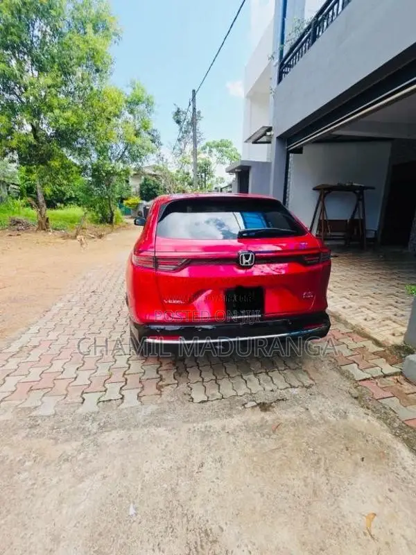 Honda Vezel RS Premium 2025 SUV (Used)